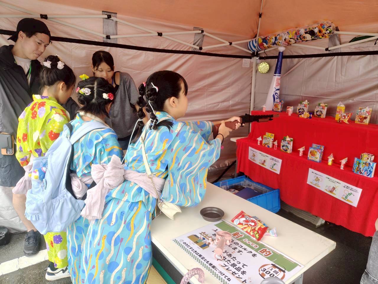 七夕祭りの縁日ブース